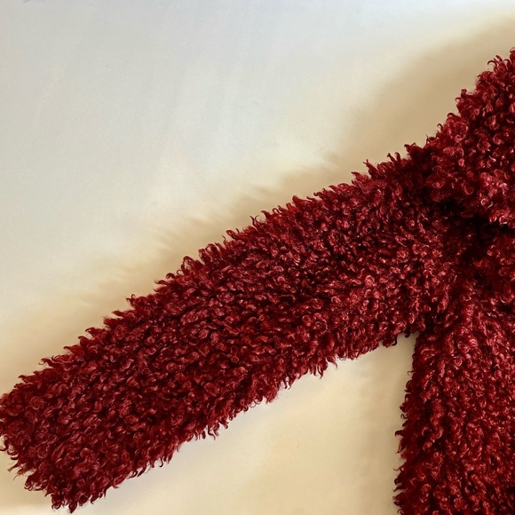 Burgundy Textured Faux Fur Coat Statement Outerwear - Picture 2 of 4